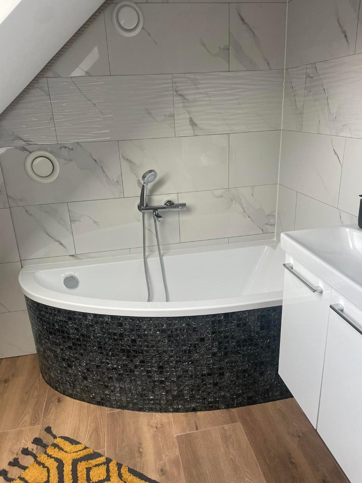 Jaskowa Chata Bieszczady Apartament Z Basenem Baligród Exteriör bild