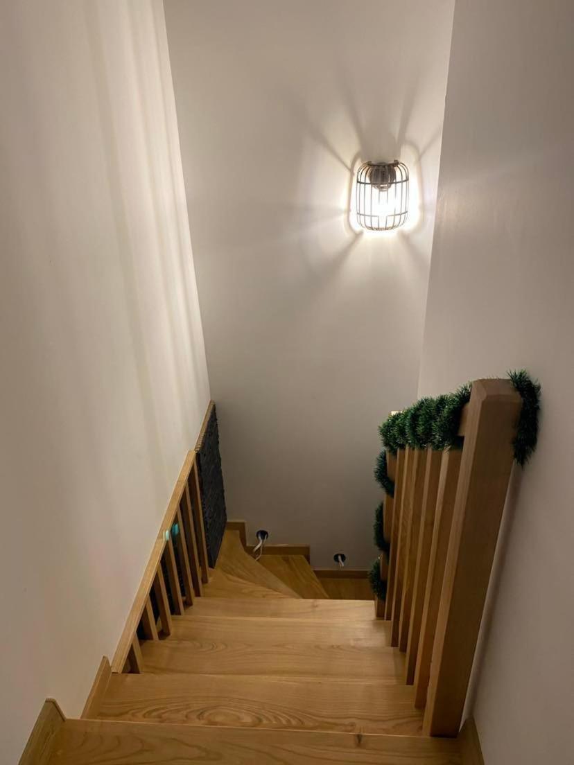 Jaskowa Chata Bieszczady Apartament Z Basenem Baligród Exteriör bild