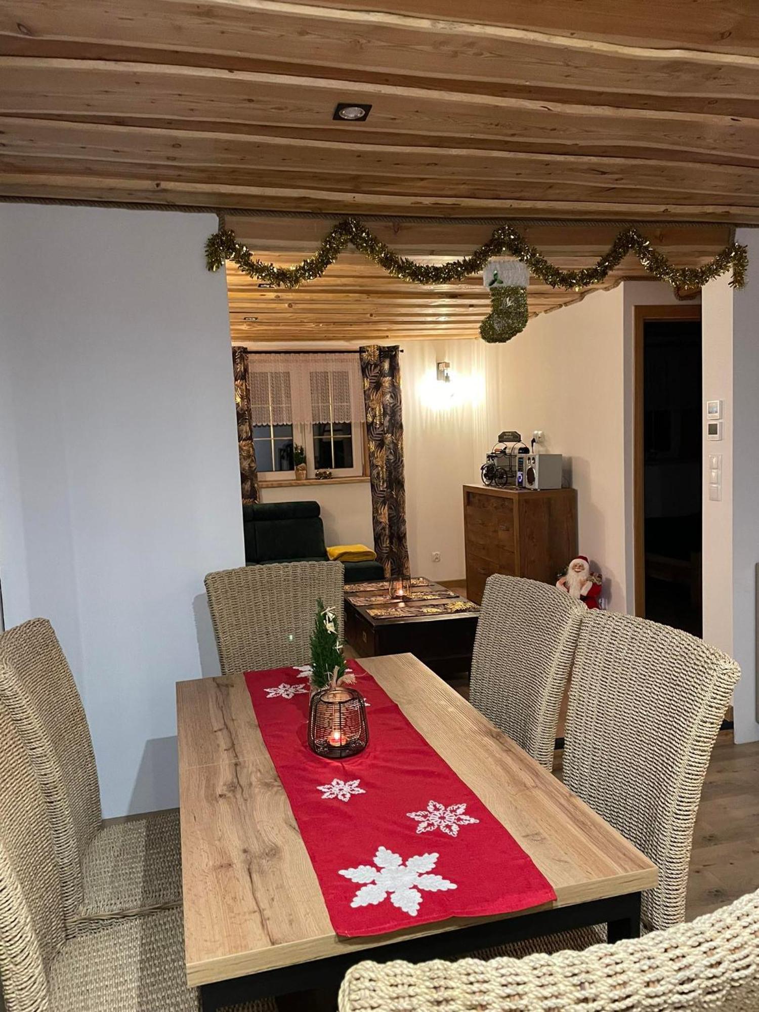 Jaskowa Chata Bieszczady Apartament Z Basenem Baligród Exteriör bild